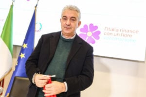 Così la Procura di Roma ha «salvato» Arcuri e arricchito i mediatori