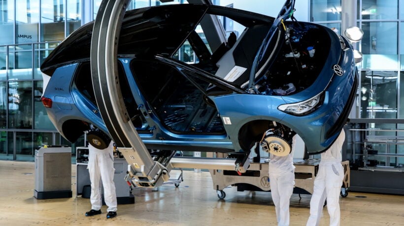 L’automotive distrutto dal green non si salverà come fabbrica di armi