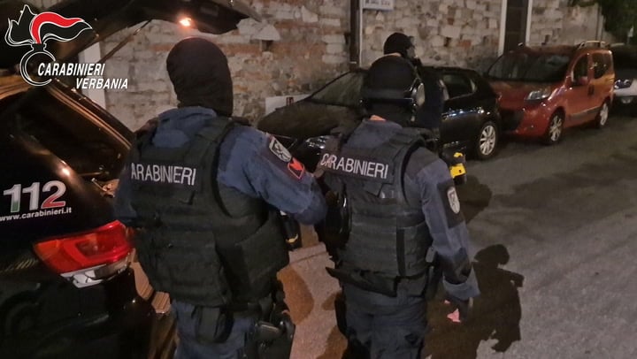 Verbania, blitz dei Carabinieri contro traffico di rifiuti ed estorsioni: otto arresti
