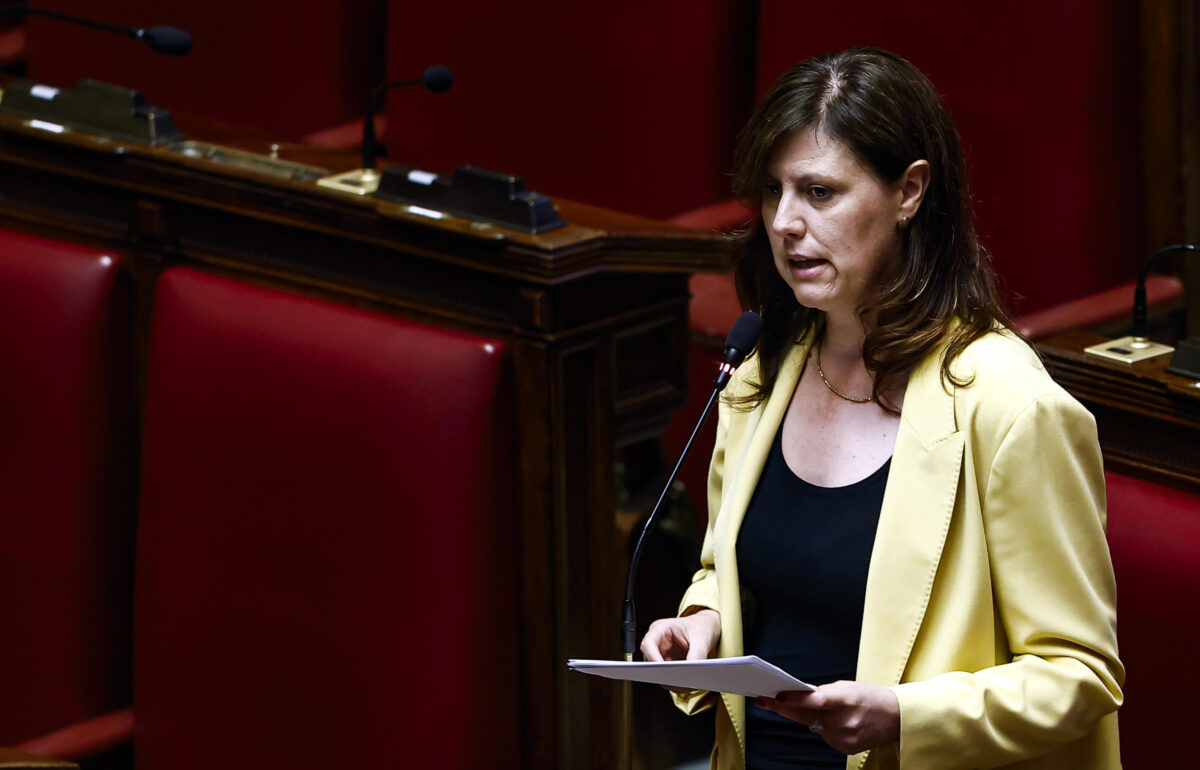 Il Pd condanna pure la solidarietà per Roggero: «Tutta propaganda sulla sicurezza»