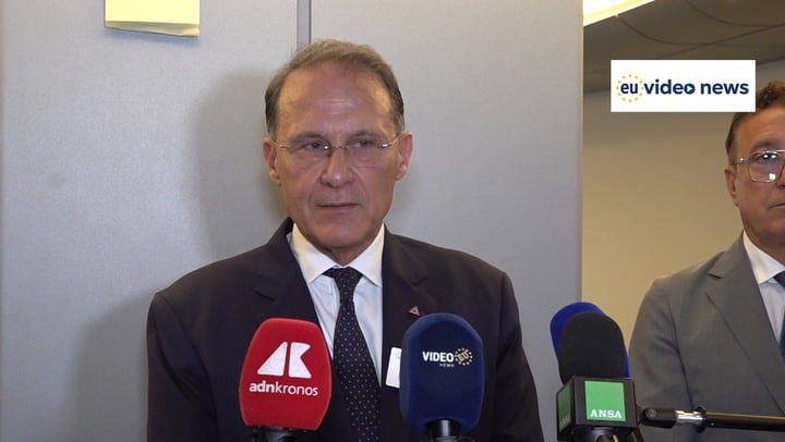 Digitalizzazione, Cirielli: «La Farnesina è impegnata a sostenere l’industria italiana»