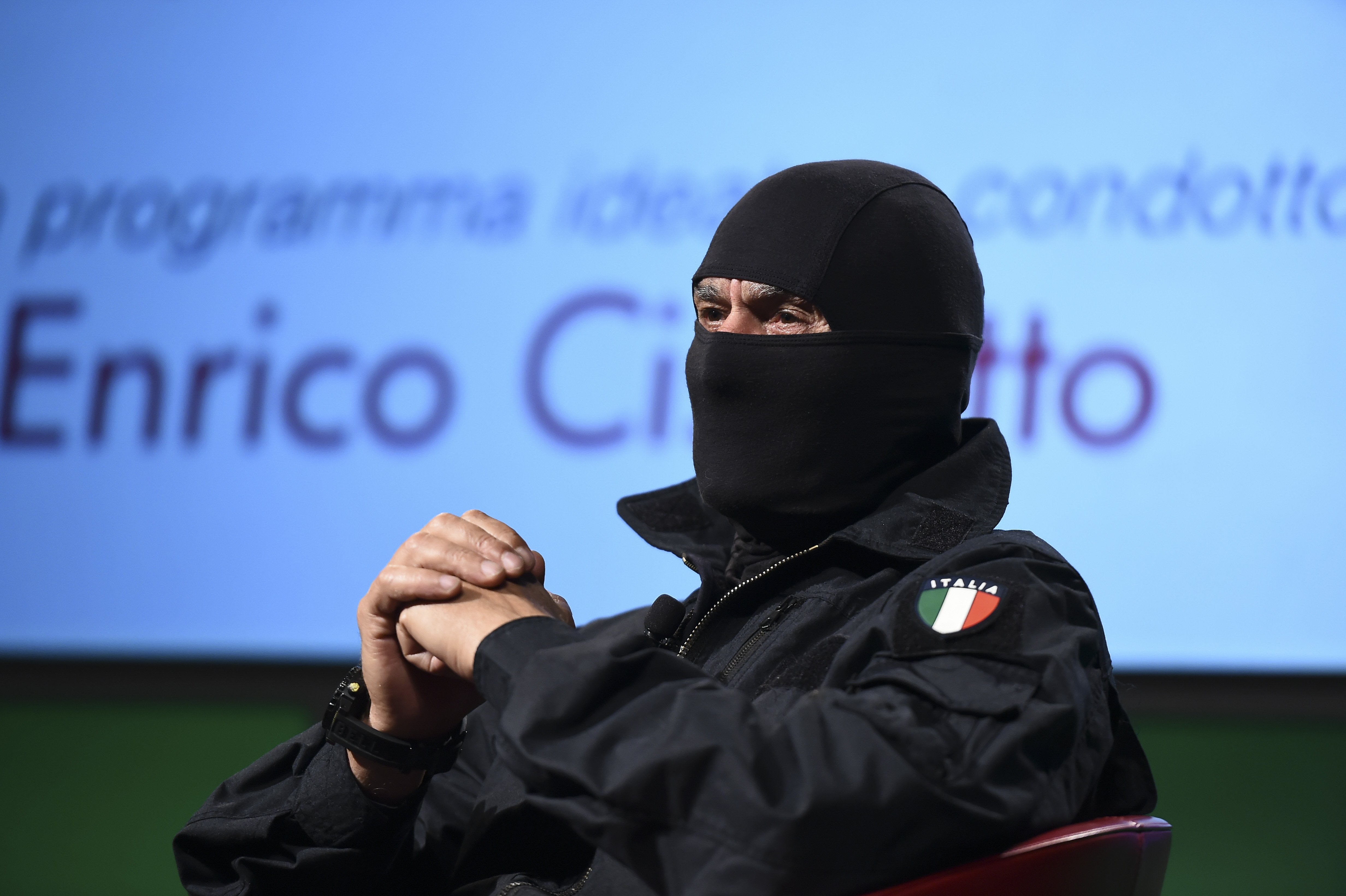 il comandante alfa non era un eroe ma molto di pi249 vitu uno di noi da Laverita.info il comandante alfa non era un eroe ma molto di pi249 vitu uno di noi