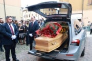 Attentato di Modena: in 700 per l’addio a Monica Esposito