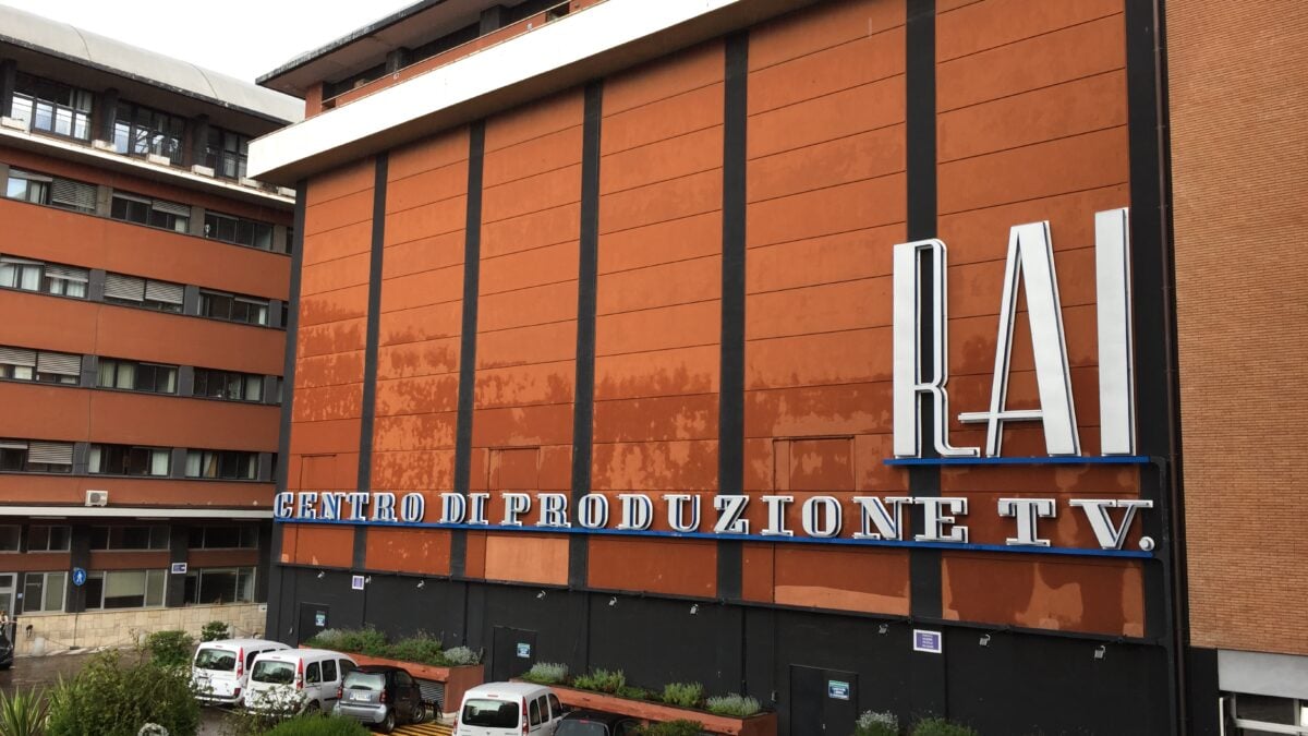 «Nella Rai mafiosi e massoni». Parte  la rivolta contro Ranucci
