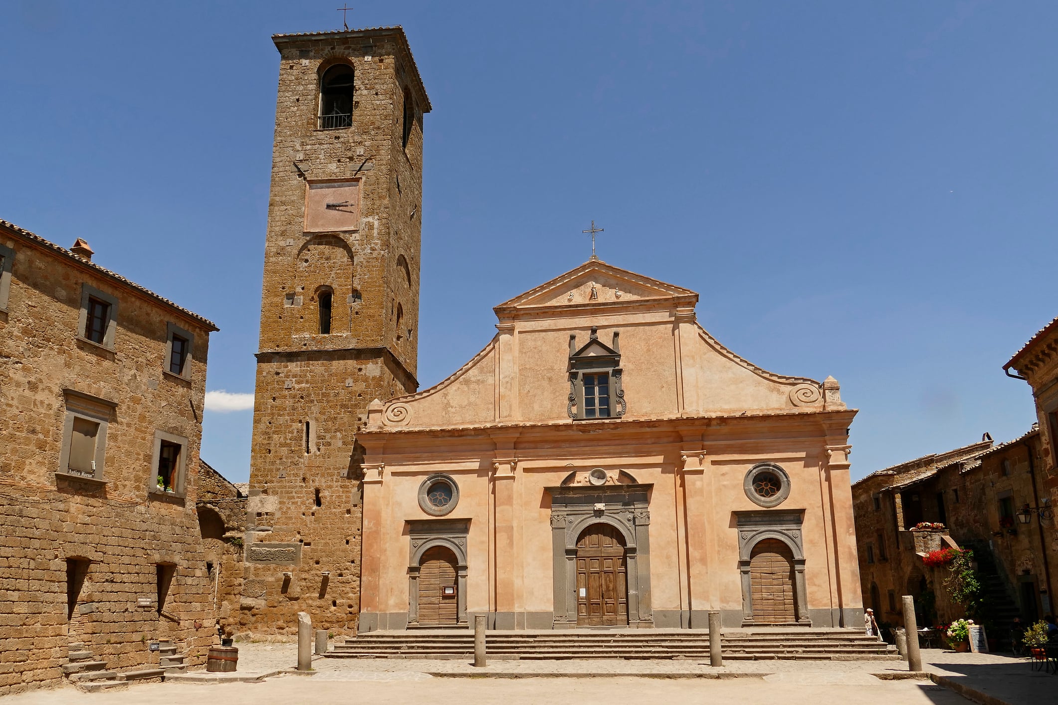 piazza san donato civita bagnoregio