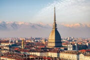 Piemonte da scoprire tra cupole e borghi sulle tracce verticali del grande Antonelli