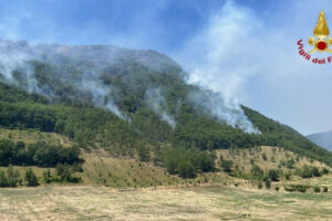 Incendi nel parco del Monte Cucco, forte sospetto di dolo per i due roghi