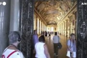 Louvre, riapre la Galerie d’Apollon dopo il furto dei gioielli
