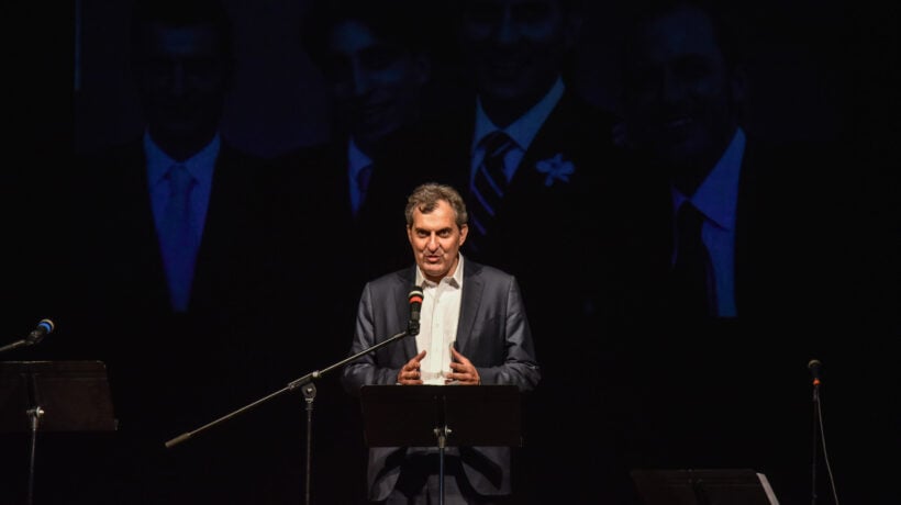 Pd nervoso: Calabresi si autocandida