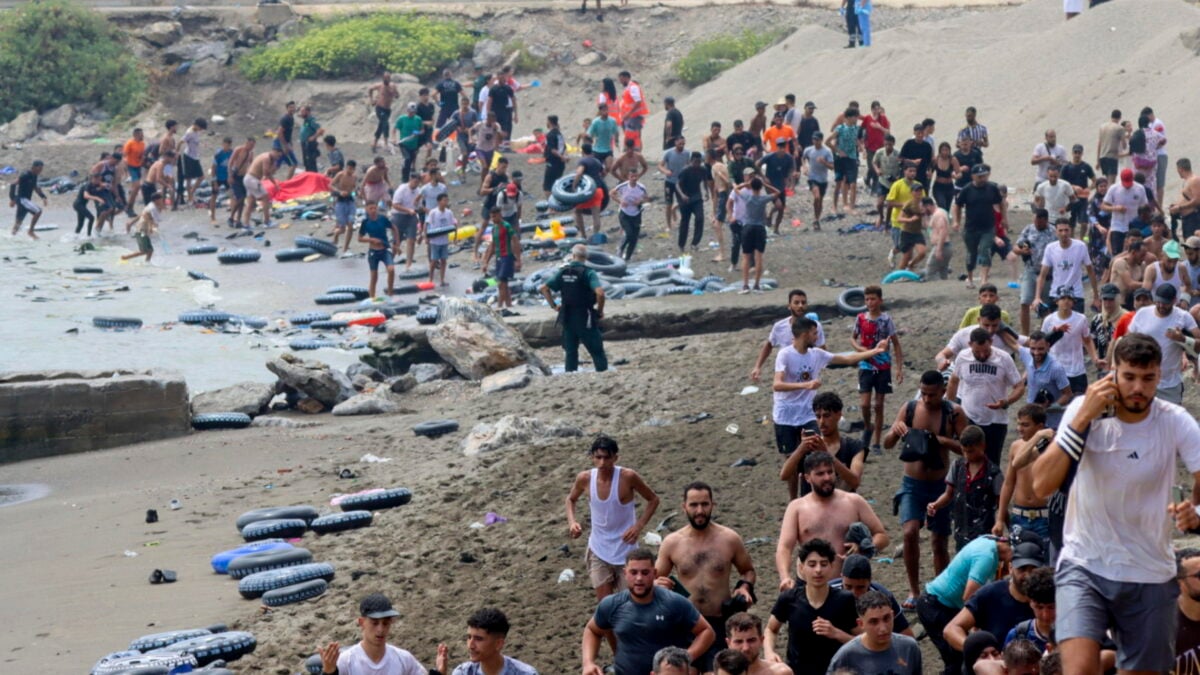 migranti ceuta invasione