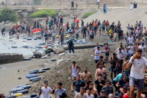 migranti ceuta invasione