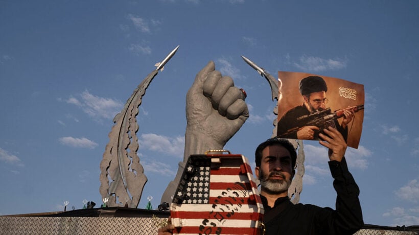 Iran-Usa, tregua a rischio: Khamenei promette vendetta
