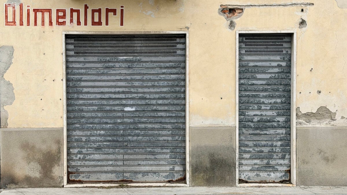 negozi chiusi confcommercio