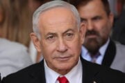 Salta la visita di Netanyahu negli Usa. Iran pronto a chiudere il Mar Rosso