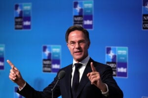 rutte nato difesa
