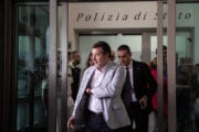 Denuncia della polizia contro Lepore. «Trattati come carne da macello»