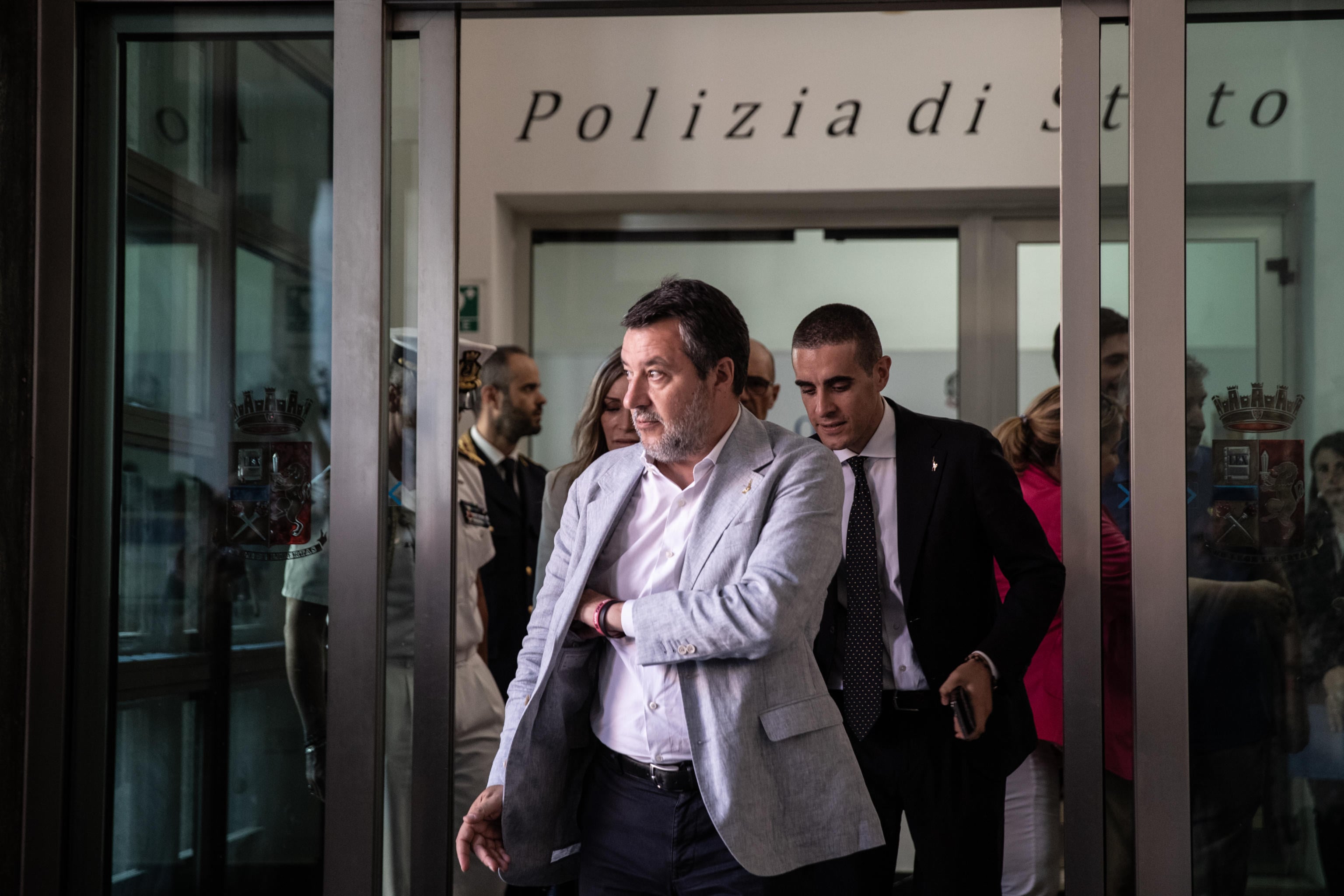 denuncia della polizia contro lepore trattati come carne da macello da Laverita.info denuncia della polizia contro lepore trattati come carne da macello