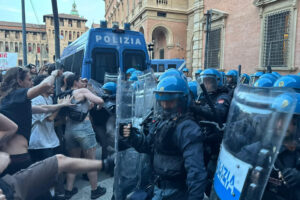 scontri bologna fakir