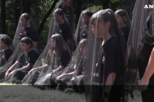 Seveso: 50 anni dopo l’incidente, il ricordo nel Bosco delle Querce
