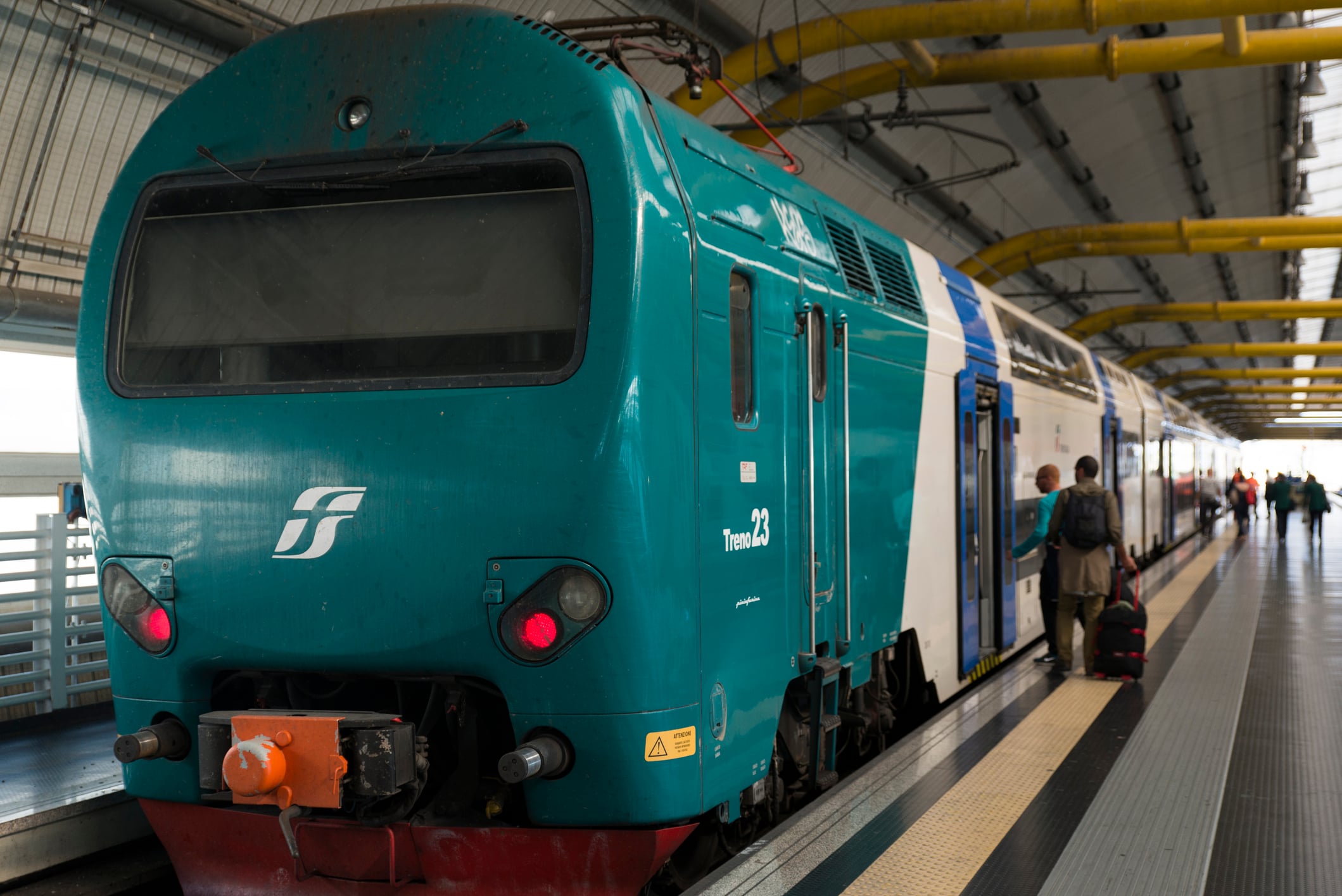 stazioni e treni pi249 sorvegliati fs security mette le bodycam agli operatori da Laverita.info stazioni e treni pi249 sorvegliati fs security mette le bodycam agli operatori