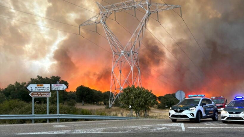 La Spagna va a fuoco ma gli elicotteri restano fermi per le sanzioni a Mosca