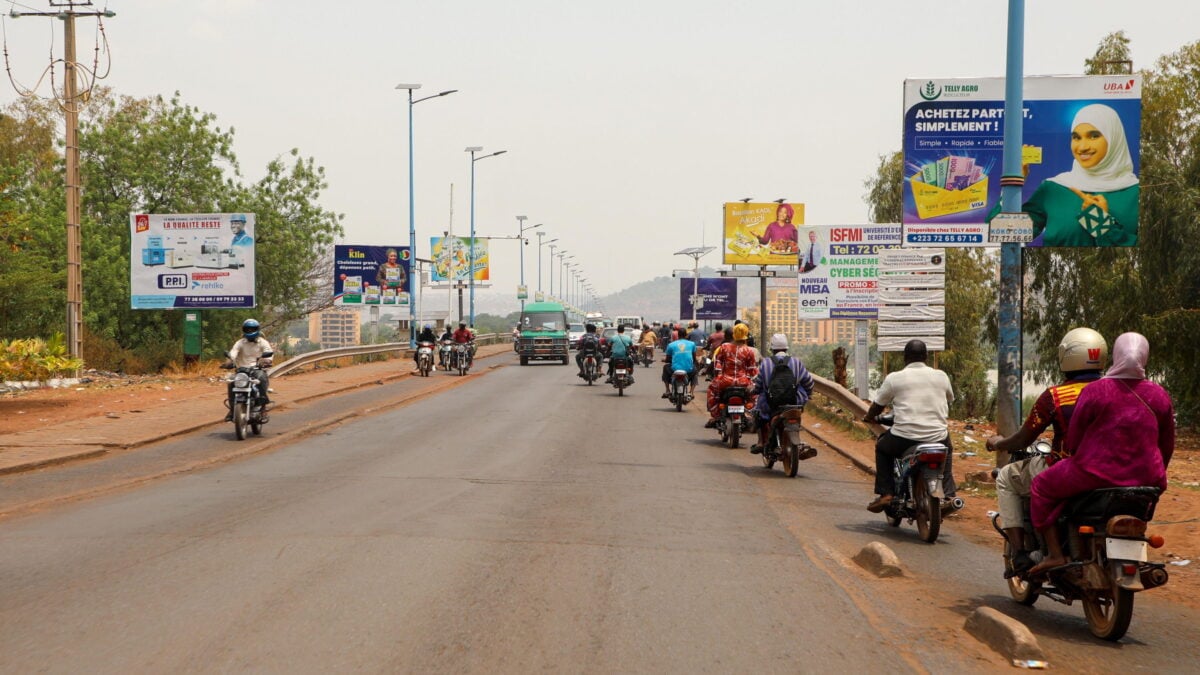 Il Mali rischia di crollare: Tuareg e qaedisti avanzano su Bamako
