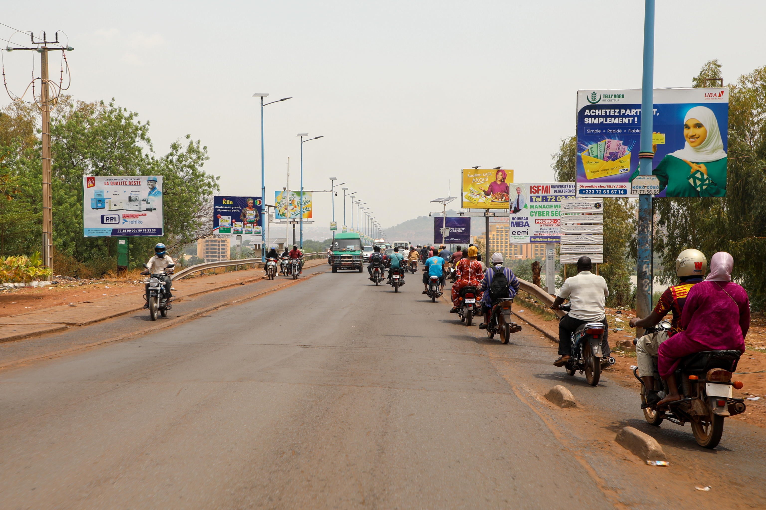 https://www.laverita.info/wp-content/uploads/2026/07/strade-di-Bamako-Mali.jpg