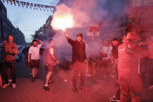 Francia-Marocco con rischio guerriglia. Ma Parigi dorme e pensa alle fan zone