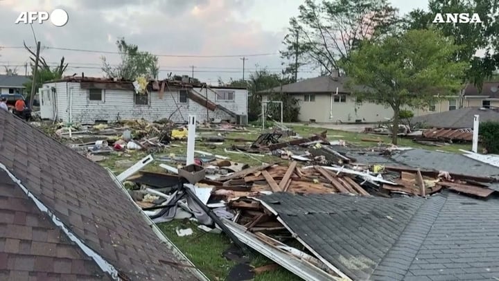 Usa, tornado nel Wisconsin: residenti alla conta dei danni