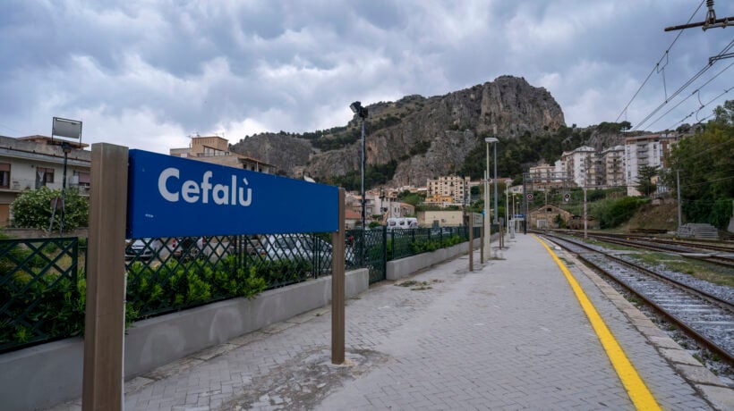 Sicilia, più turisti ma treni fermi