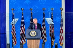 Deriva rossa dei dem: l’allarme comunismo lanciato da Trump non è propaganda