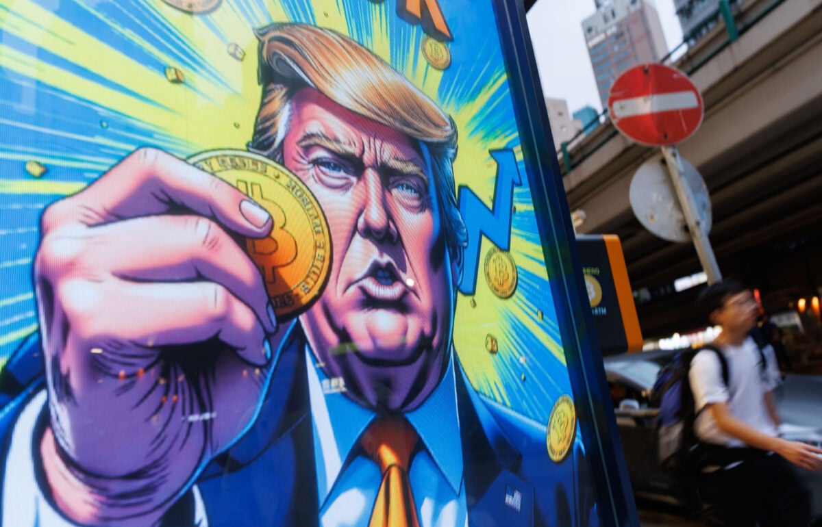 Trump re Mida delle criptovalute. Nel 2025 ha incassato 1,4 miliardi