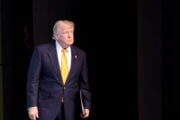 Giallo sui raid in Iran. E Trump dà istruzioni: «Reazione mai vista nel caso mi uccidano»