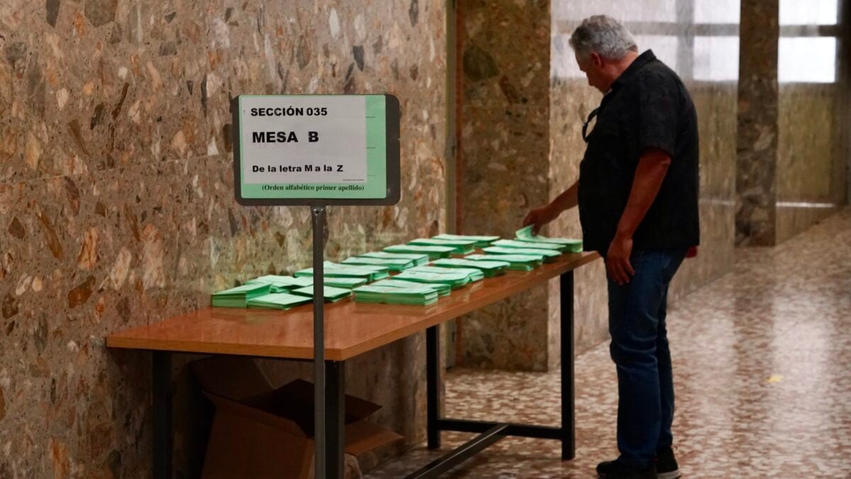 la sinistra spagnola inventa elettori diritto di voto a 500000 stranieri da Laverita.info la sinistra spagnola inventa elettori diritto di voto a 500000 stranieri
