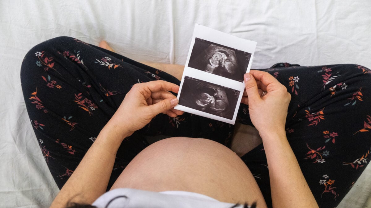 Gestazione per altri: «Il bimbo è brutto, devi abortire»