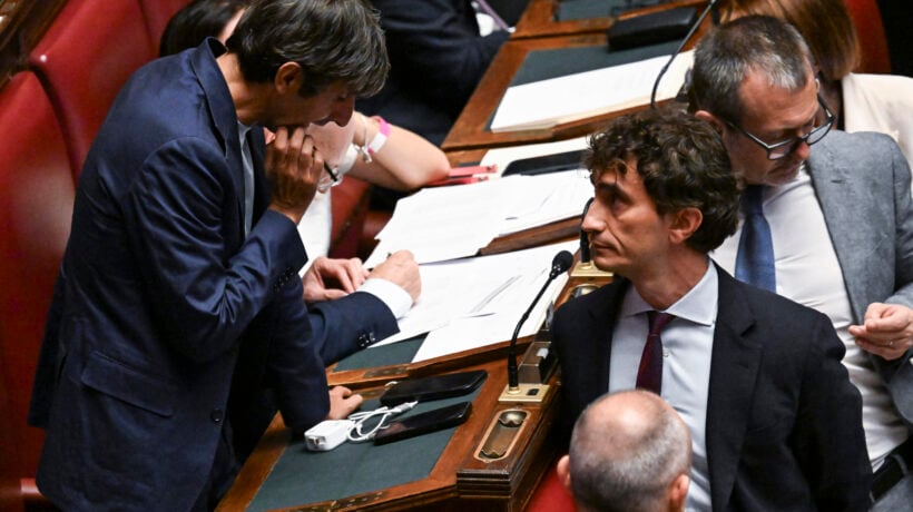 Meloni: «Ora serve una riflessione». Rispuntano i tifosi del piano Garofani