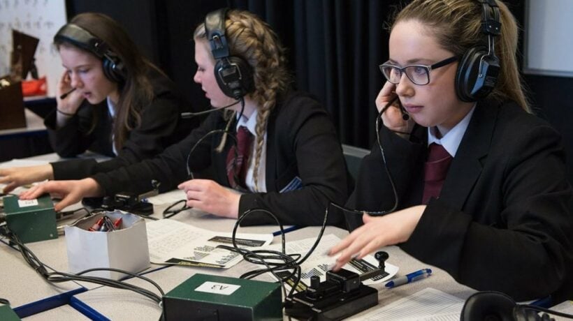 Dalla classe all’orbita: il viaggio nello Spazio comincia con una radio
