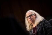 Svelato il business dei baby trans. «Creano pazienti perpetui per soldi»