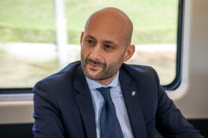 Strisciuglio Fs 2 miliardi treni