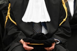 Toh, i magistrati annullano il dpcm che limitava la paga dei magistrati