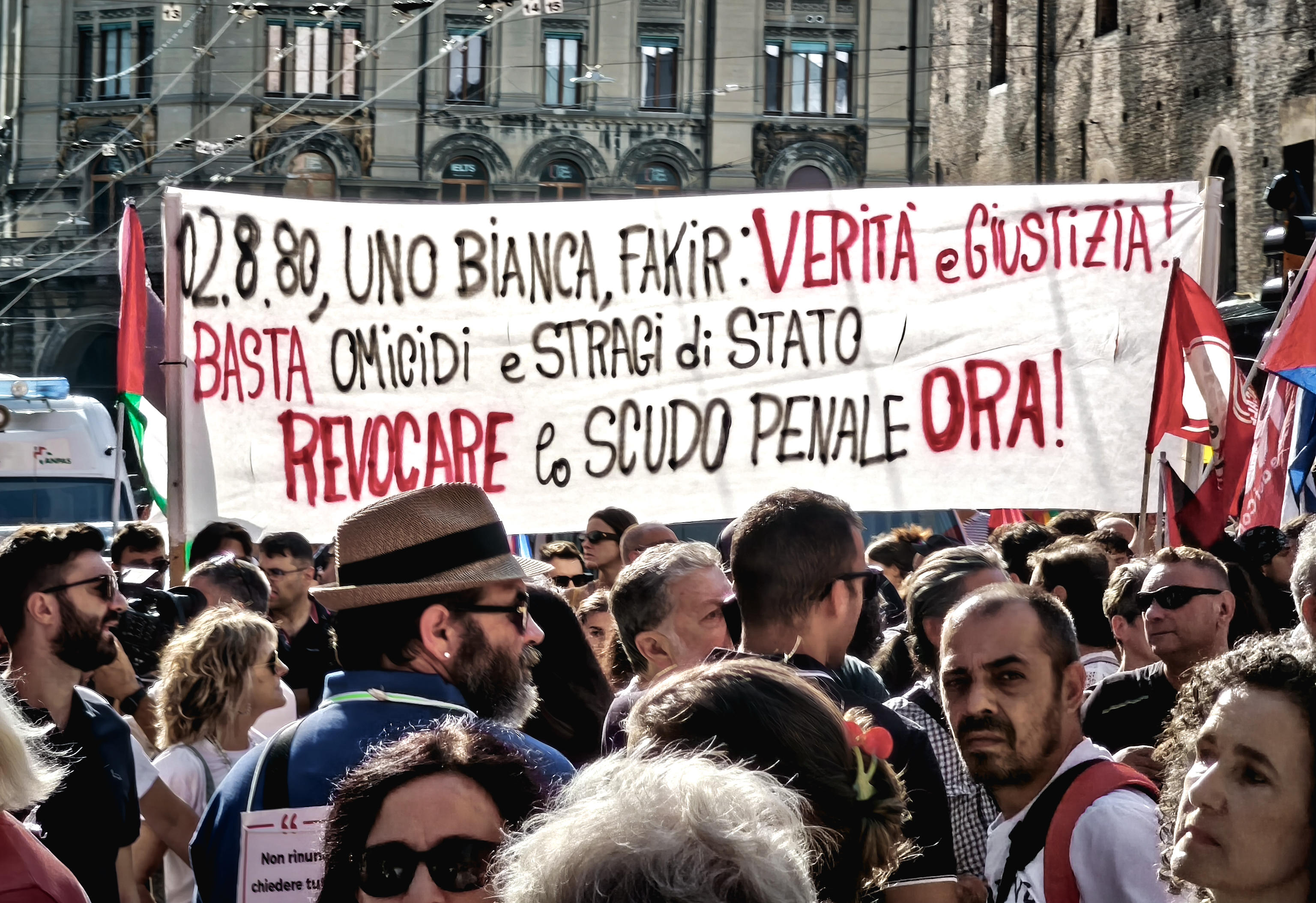 la strage di bologna non ha una firma nera ma palestinese tutti gli indizi ignorati da Laverita.info la strage di bologna non ha una firma nera ma palestinese tutti gli indizi ignorati