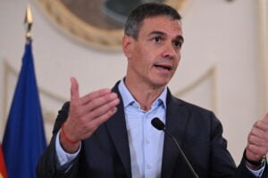 Sánchez fa come Meloni: copiato in Mauritania il modello Albania