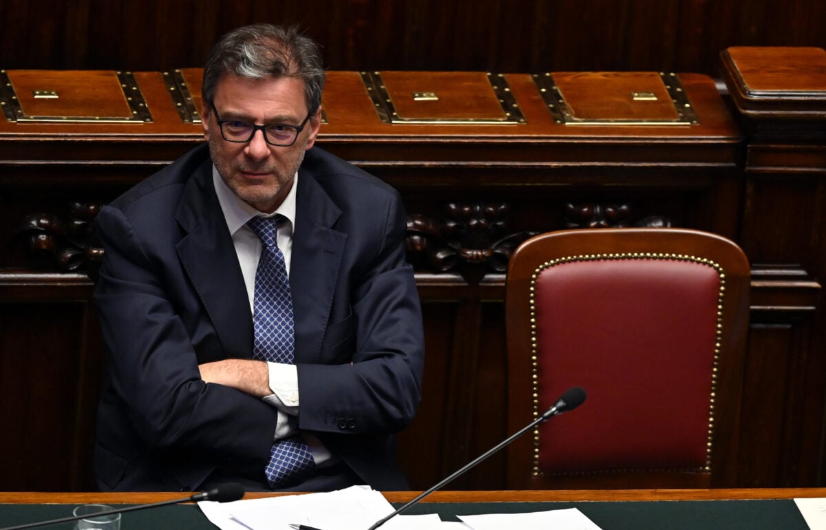 Giorgetti frena l’assalto alla diligenza sul fondo Safe. Non sarà una manovra «elettorale»