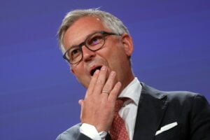 L’Europa collassa sugli immigrati