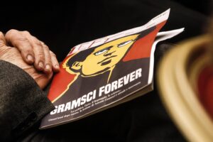 La Rivoluzione è diventata Parastato e ha messo la politica al suo servizio