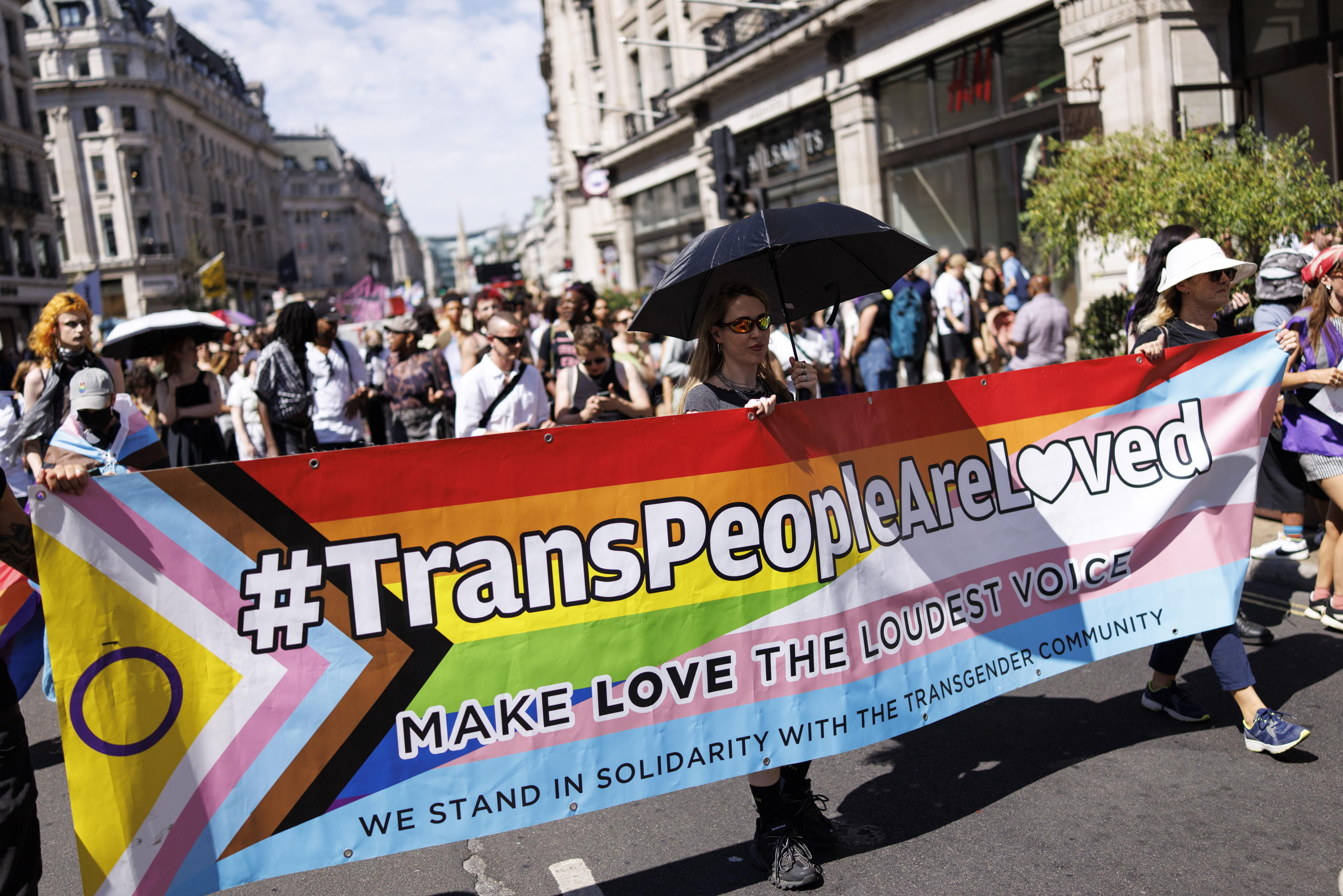 un trans dei verdi infiamma la politica in scozia lo stupro 200 troppo demonizzato da Laverita.info un trans dei verdi infiamma la politica in scozia lo stupro 200 troppo demonizzato