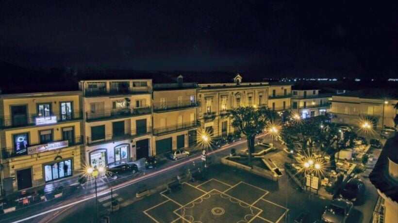 I francesi contro il sindaco di Vitulazio: «È leghista, allora stop gemellaggio»