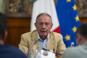 Ex Ilva, vertice Confindustria-Urso.  C’è l’ipotesi di una cordata italiana