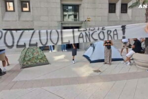 campi flegrei protesta