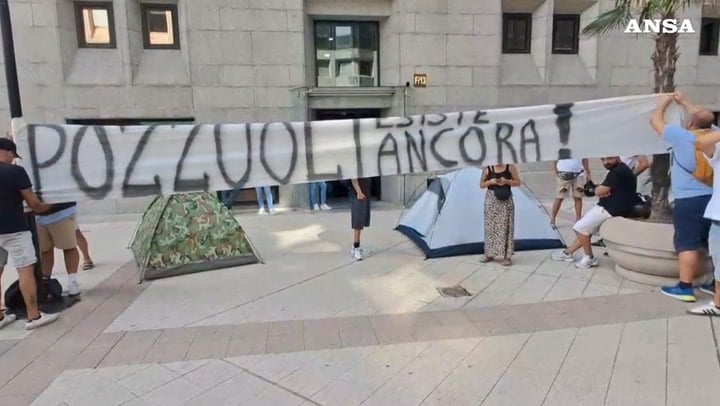 campi flegrei protesta